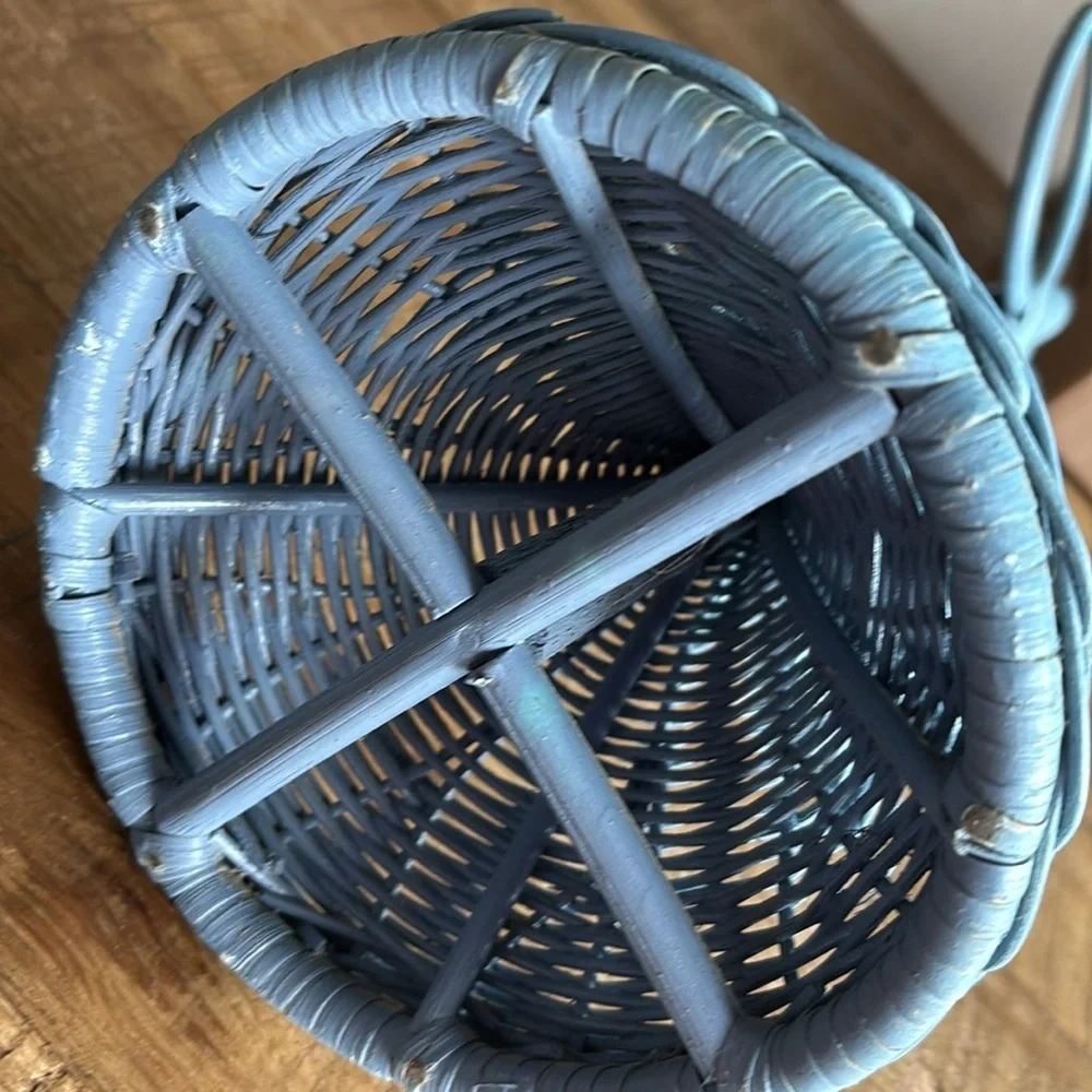 Vintage 1980s Wicker Towel Holder. 17”T Country Blue. Cottagecore